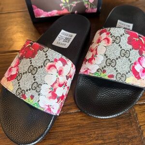 Fashion slides